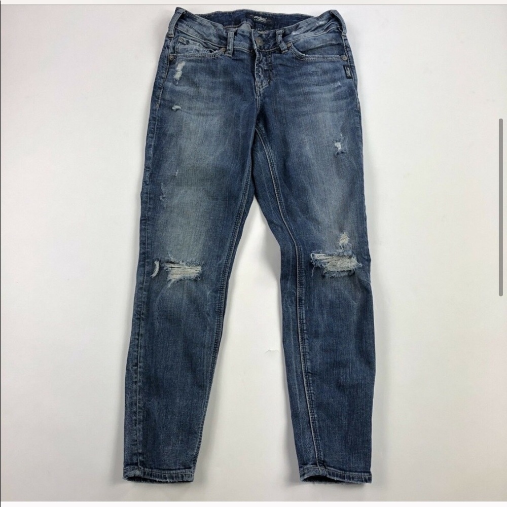 3/$30- Silver Suki blue distressed skinny Jean